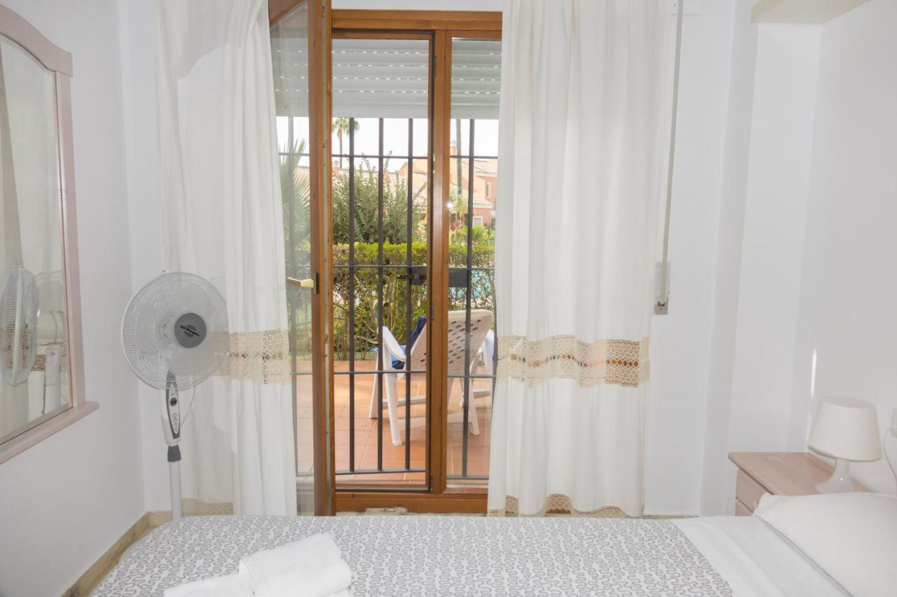 Apartamento Pink Mariposas Chiclana de la Frontera Zewnętrze zdjęcie